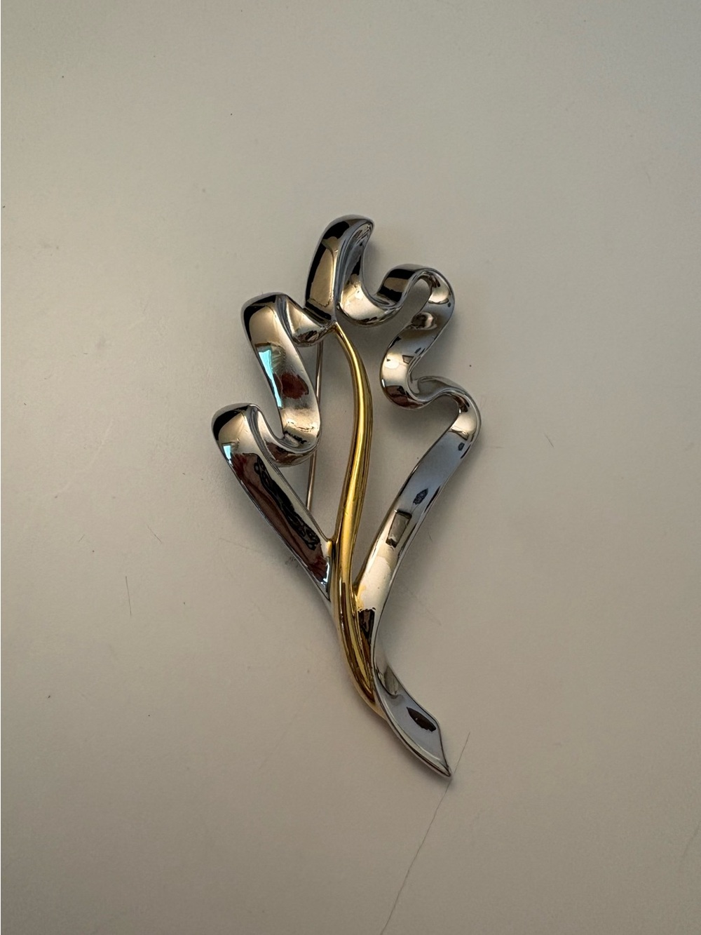 Vintage Monet Large Two-Tone Ribbon OAK LEAF PIN - Silver and Gold Open Outlines